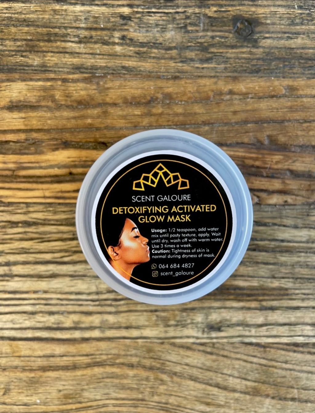 DETOXIFYING ACTIVATED GLOW MASK